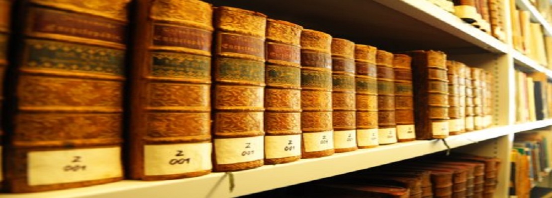 Avukat kütüphane kitaplık